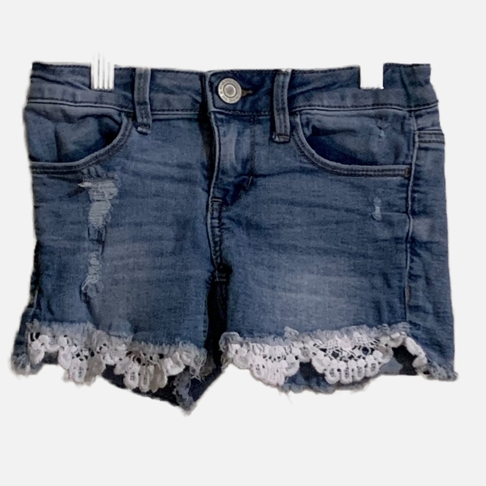SO Trendy Distressed Lace Fringe Hem Denim Jeans Cutoffs. Size 7 Girls